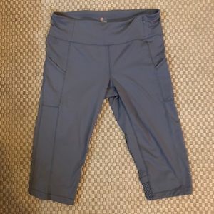 Tangerine Capri length workout legging